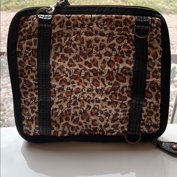 ANIMAL PRINT WRISTLET - Picture 11 of 15